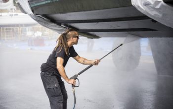 How to Clean a Boat Pressure washing